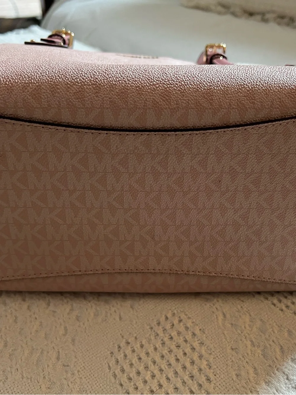Michael Kors initial monogrammed shoulder bad - Picture 3 of 13